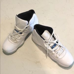 Retro Jordan 11s. Legend blue